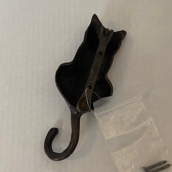 Solid Brass Cat Door knocker. Brand New with hanging hardware - Picture 3 of 8